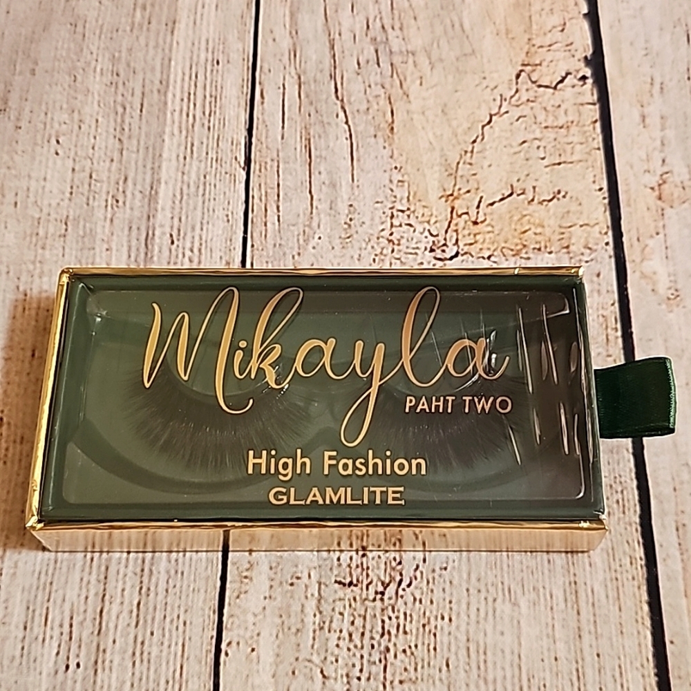 BNIB Glamlite x Mikayla Bundle - Picture 9 of 14